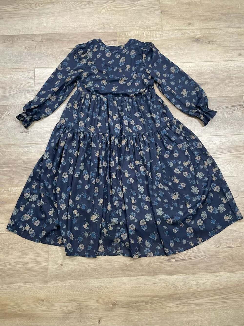 Brass & Roe Roxi Blue Floral Tiered Midi Dress Long Sleeve Size M - Picture 3 of 10